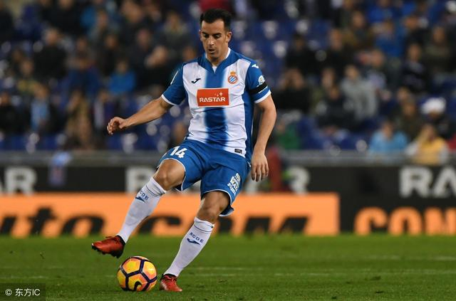 本菲卡今夜伤情更新,志在亚冠名次提升,态度坚定,轮换策略成焦点 本菲卡今夜伤情更新,志在亚冠名次提升,态度坚定,轮换策略成焦点