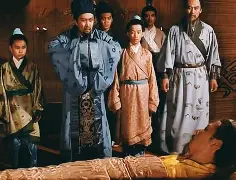 关于今夜波尔图调整名单以备国王杯，回应争议环节打磨，质疑声仍在，心理建设被强调的信息